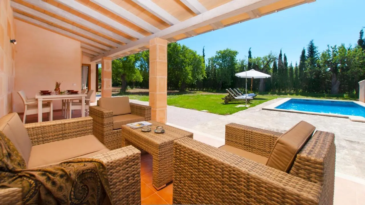 Villa Els Olivers / Olivers Petits 알쿠디아